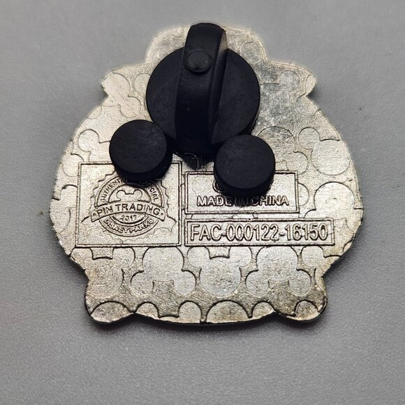 Disney Pin Trading Adventureland Tsum Tsum Jungle Cruise Skipper 2017 - Picture 2 of 3